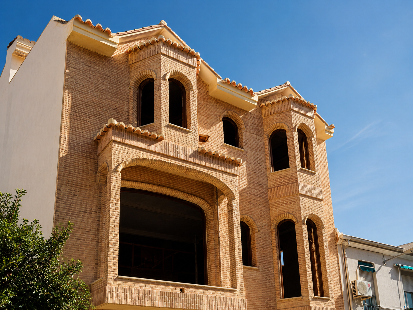 Elementos decorativos cara vista · Construcciones Emilio Ahulló